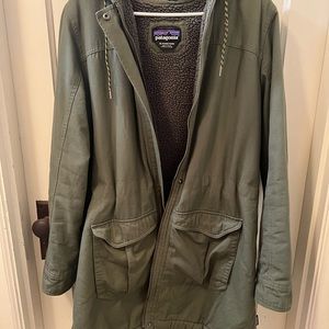 Patagonia Parka Military green fleece lined